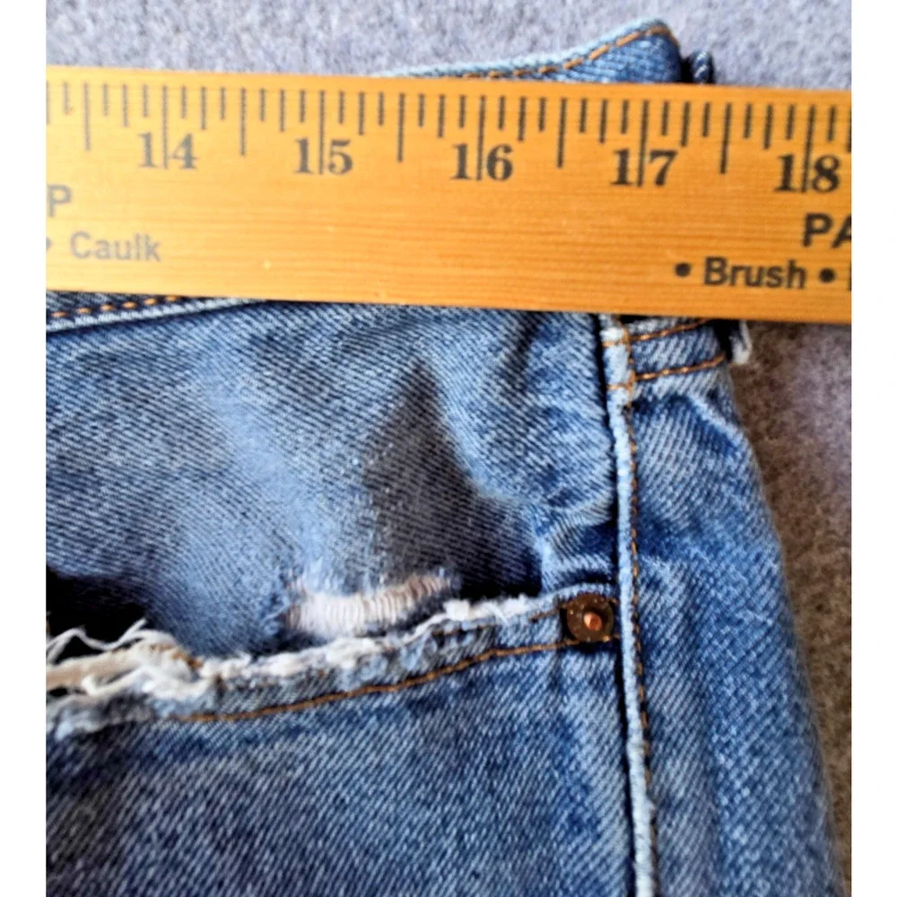 Levi's Men's 505 Jeans Distressed Med Wash Straight Leg Med Rise 34x30